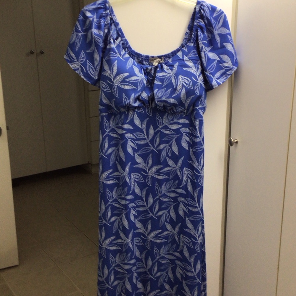 Absolutely Famous Blue and White Patterned Maxi Dress